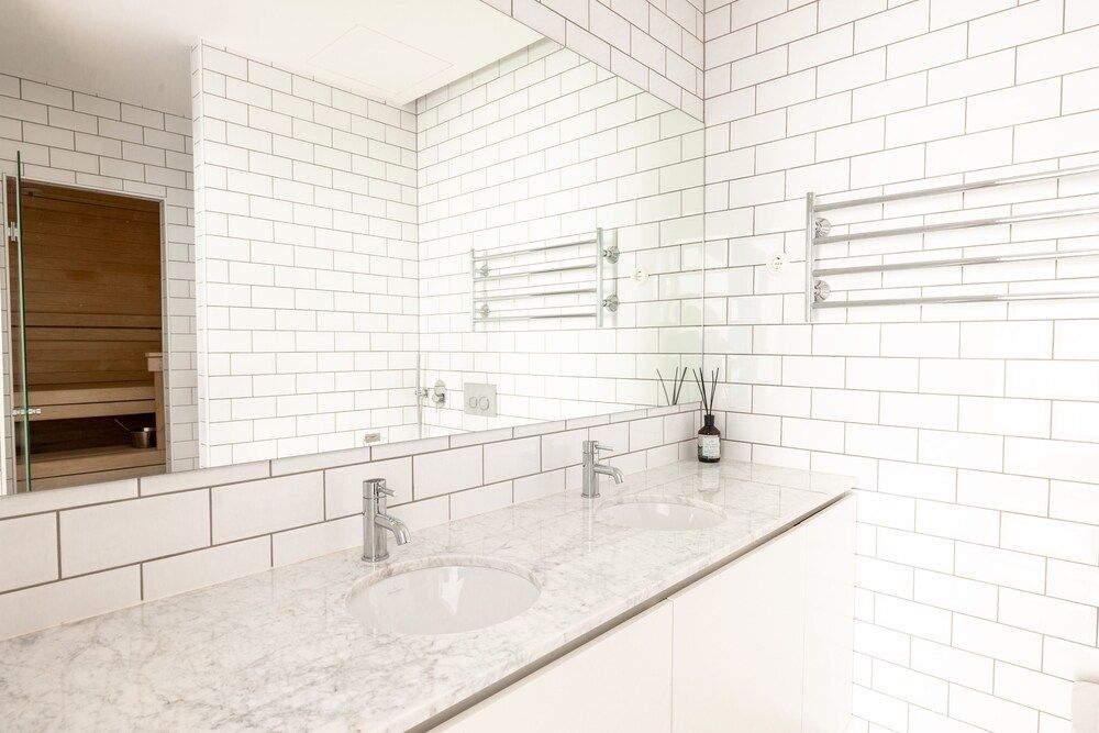 2ndhomes Luminous 2BR Loft House w Sauna Luxury Apartment 21