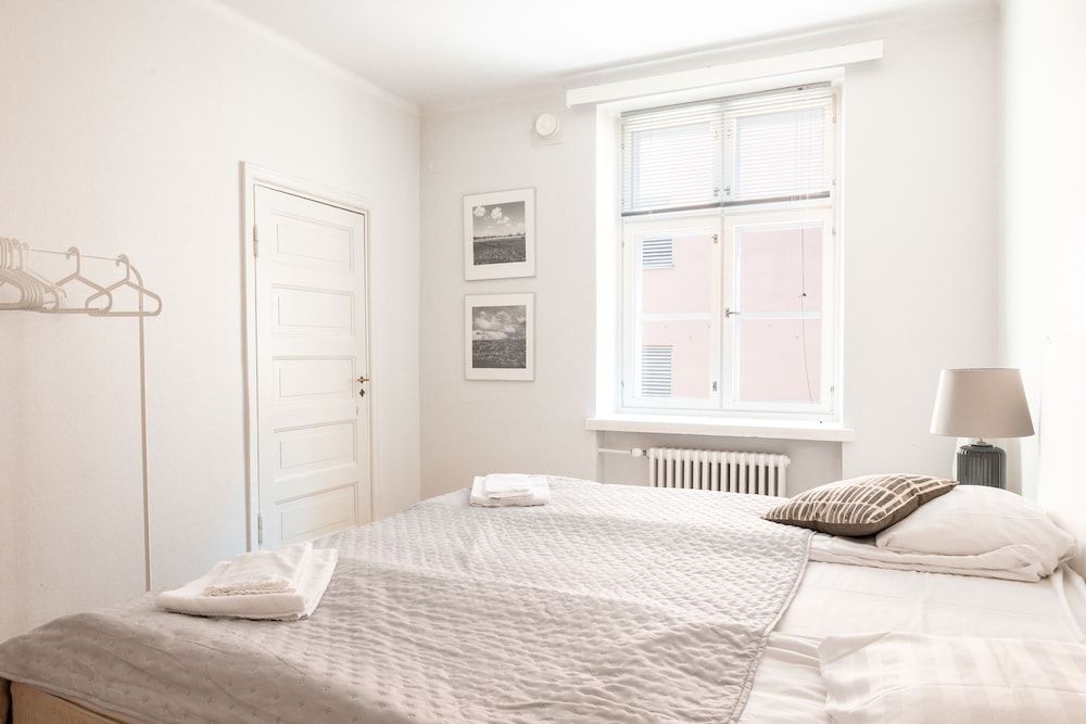 undefined 2ndhomes Bright 2BR Apartment 7