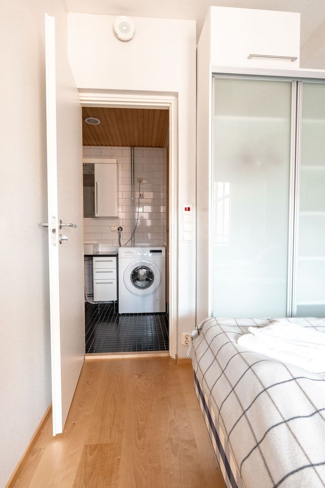 2ndhomes Stylish 1BR Apt w Sauna&Balcony Deluxe Apartment 5