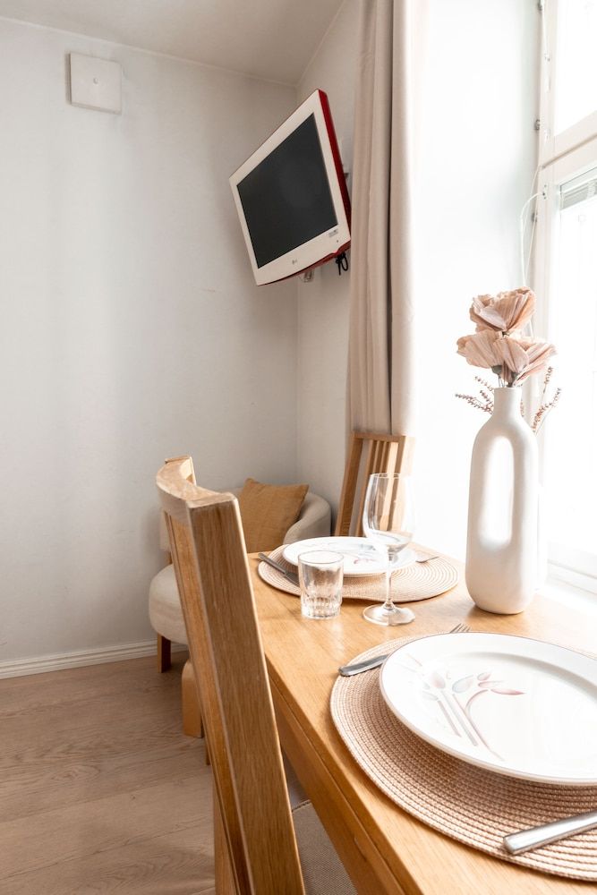 undefined 2ndhomes Bright Studio by Esplanade Park 4