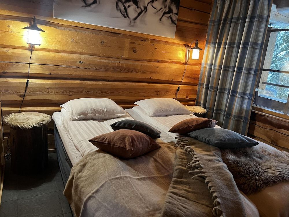Basecamp Oulanka Twin Room, Private Bathroom 6