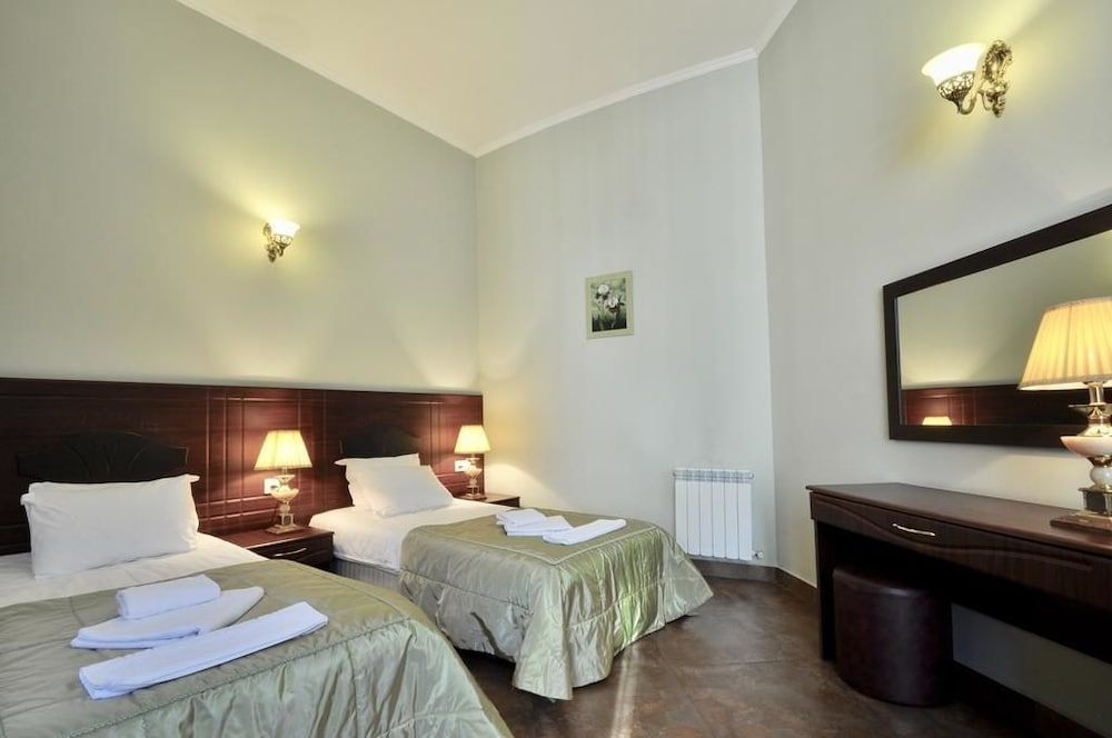 undefined Hotel O. Galogre 2