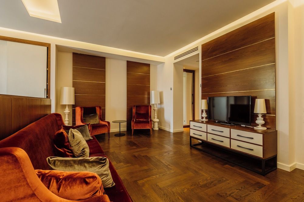 Golden Palace Batumi Hotel & Casino Executive Suite, 1 King Bed 8