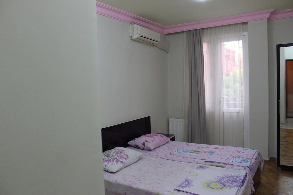 undefined Lux Batumi 9