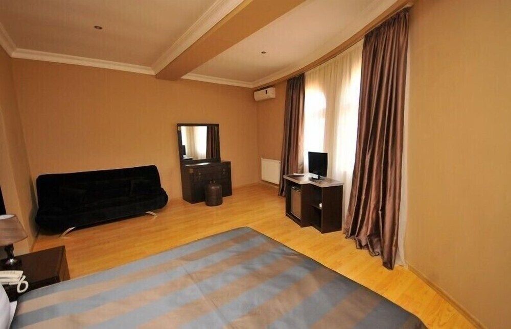 Aqualand Hotel Deluxe Triple Room 3