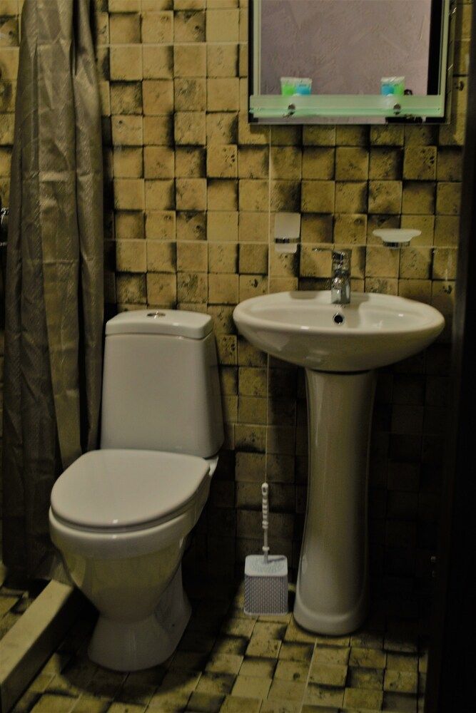 My Georgian House Economy Twin Room 9