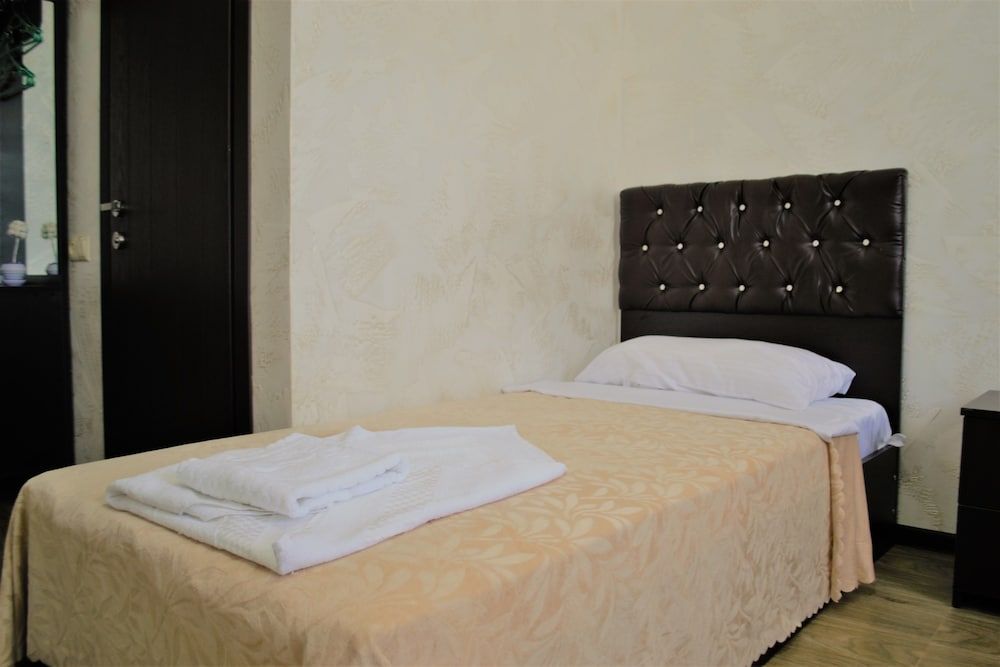 My Georgian House Economy Twin Room