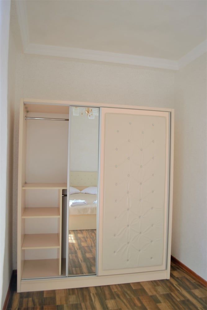 My Georgian House Family Room 17