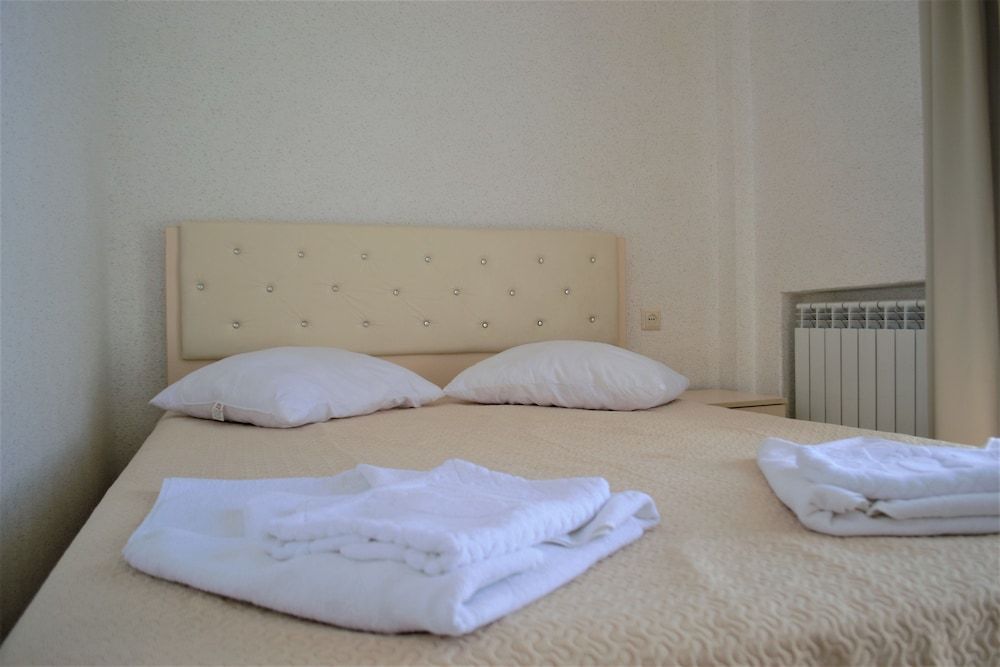 My Georgian House Family Room