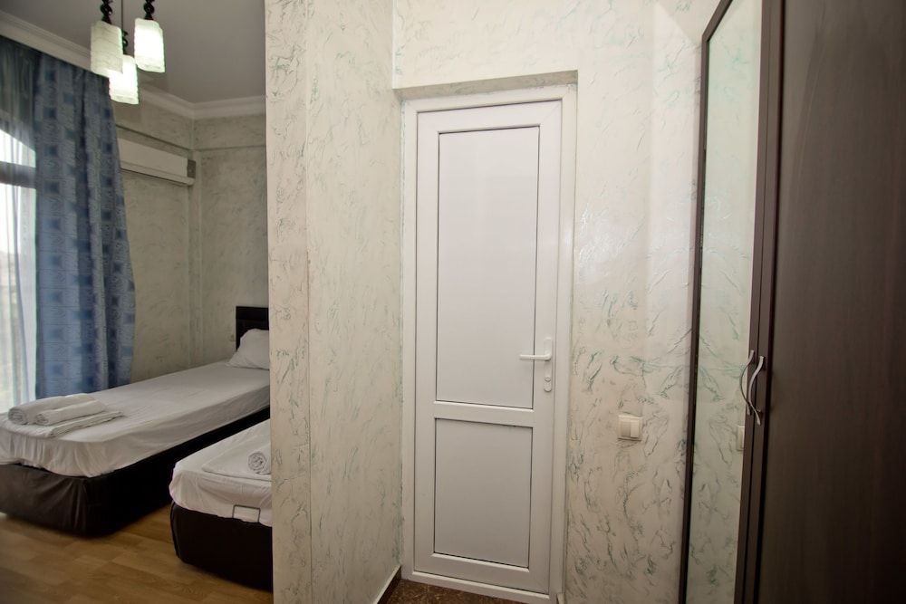 Vizit Twin Room, 2 Twin Beds, Balcony (204) 6