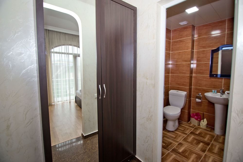 Vizit Twin Room, 2 Twin Beds, Balcony (301) 6