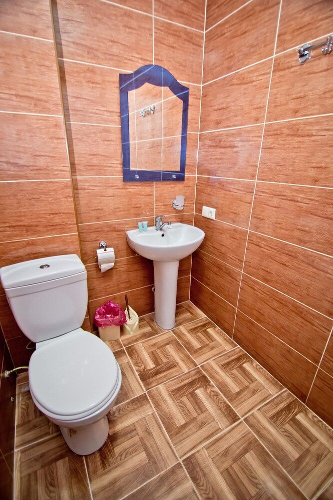 Vizit Twin Room, 2 Twin Beds, Balcony (301)