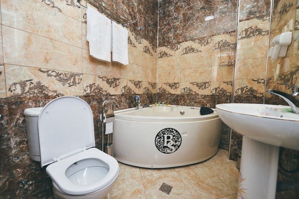 Black Sea Star Batumi Deluxe Double Room 19