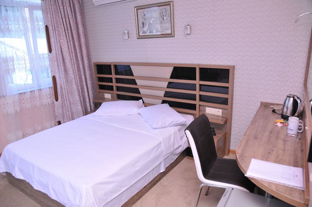 Premium Suite