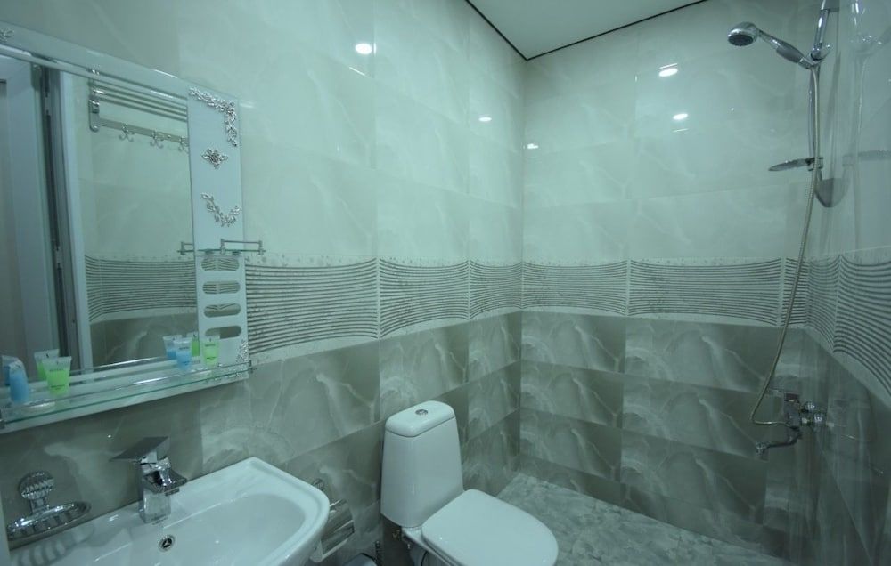 Union Standard Triple Room 4