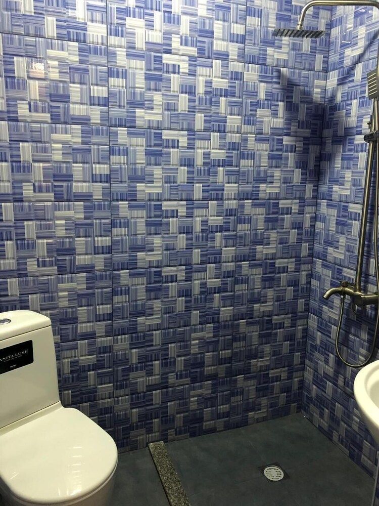 Hotel Georgia Family Room 6