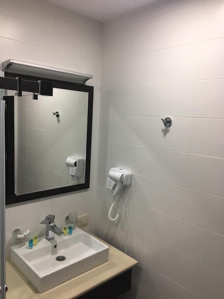 Hotel 36 - ORBI Beach Tower Batumi 36th floor Superior Double or Twin Room 9