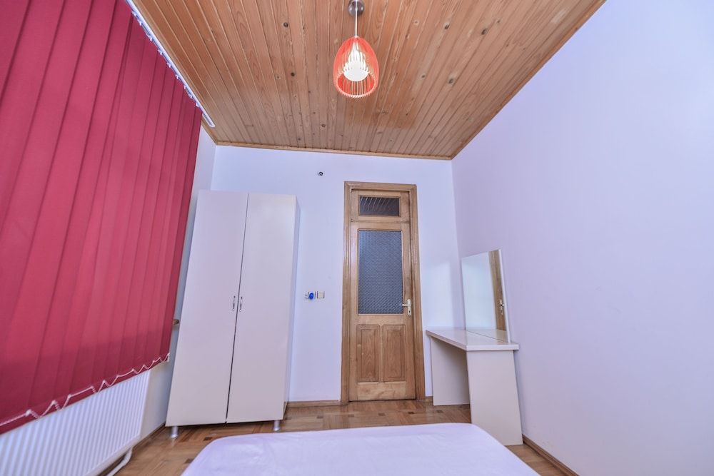 undefined Batumi Seagull 4