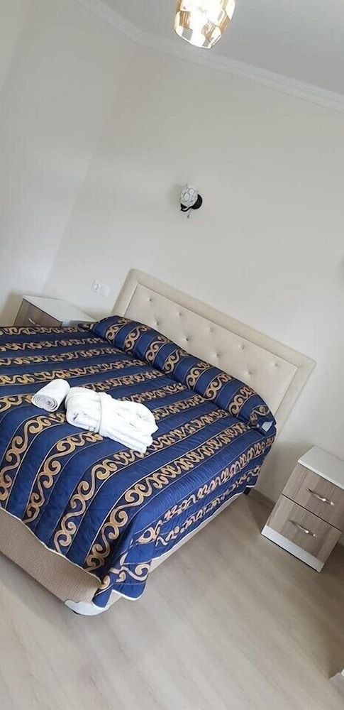 undefined Yalchin Hotel Batumi 3