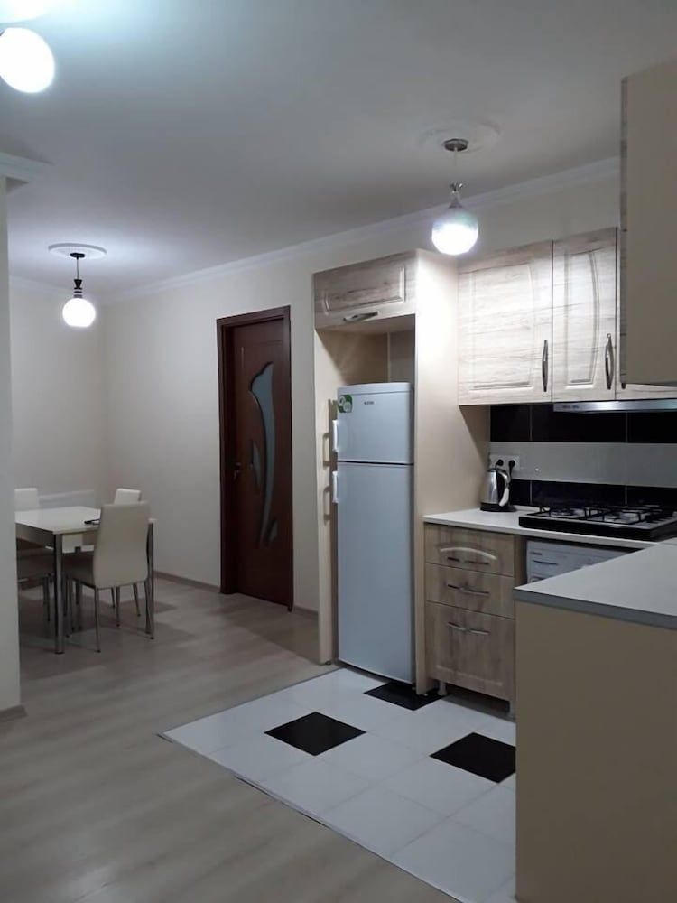 Yalchin Hotel Batumi Standard Quadruple Room 3