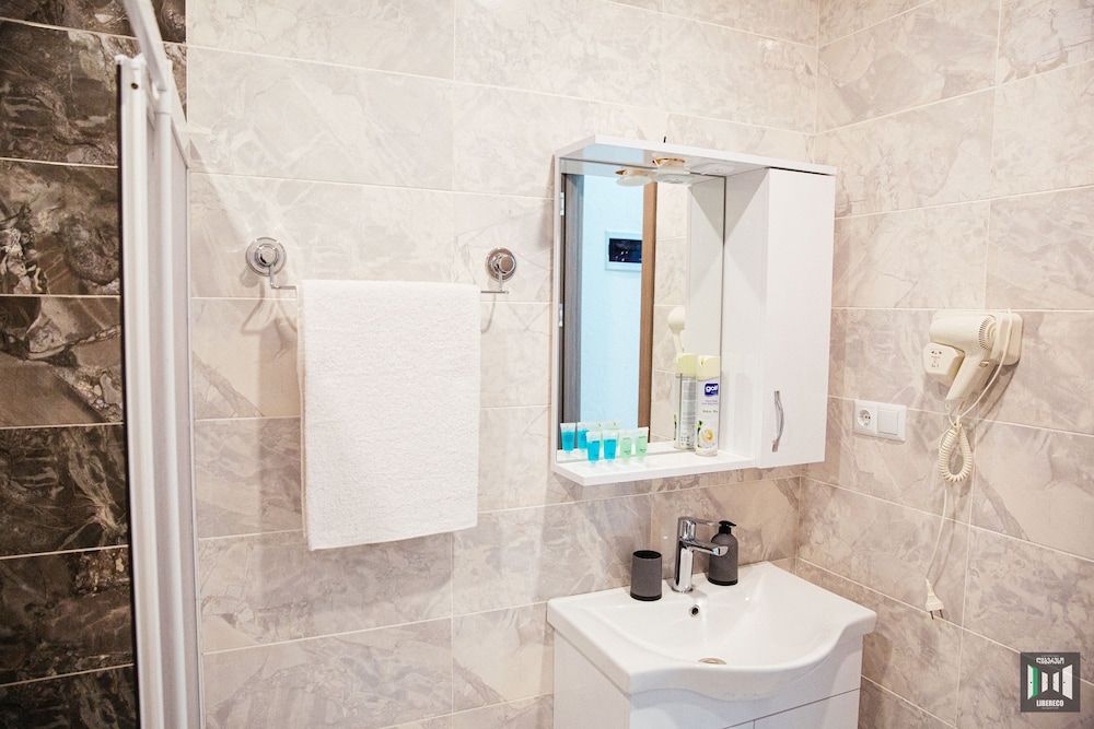 Libereco Apartment - Split Level (303, 304, 305) 7