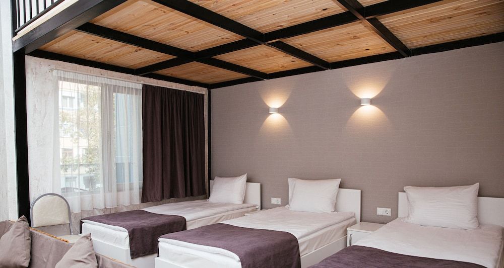 Libereco Apartment - Split Level (303, 304, 305) 2