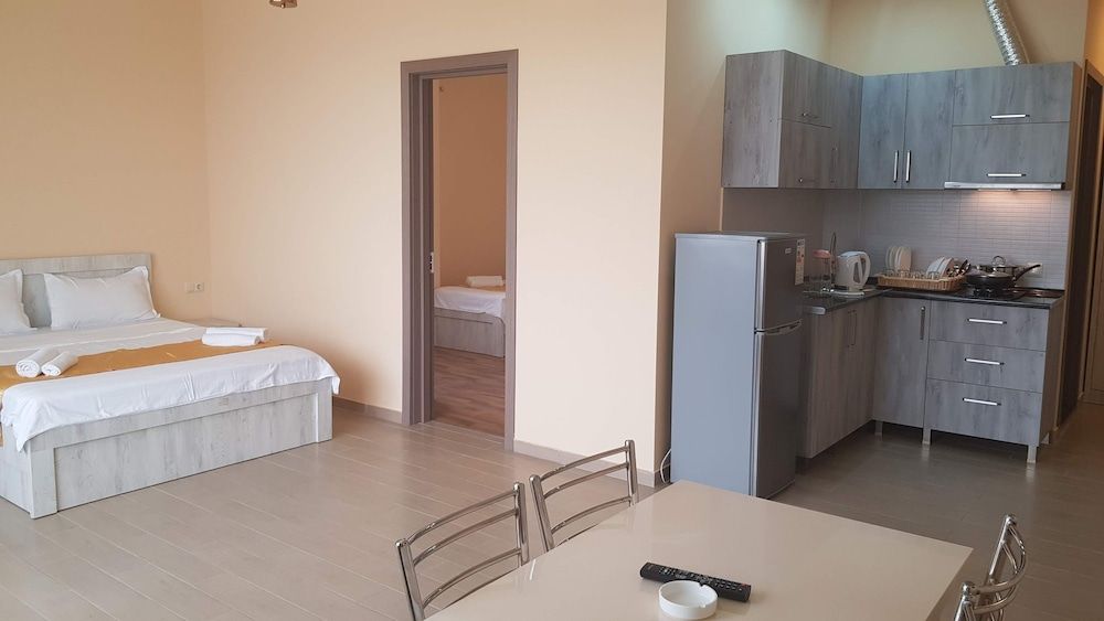 Apartment (302)
