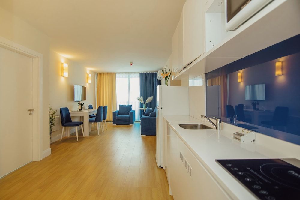 Dream Home Apart Hotel Panoramic Suite, Non Smoking, Sea View 12