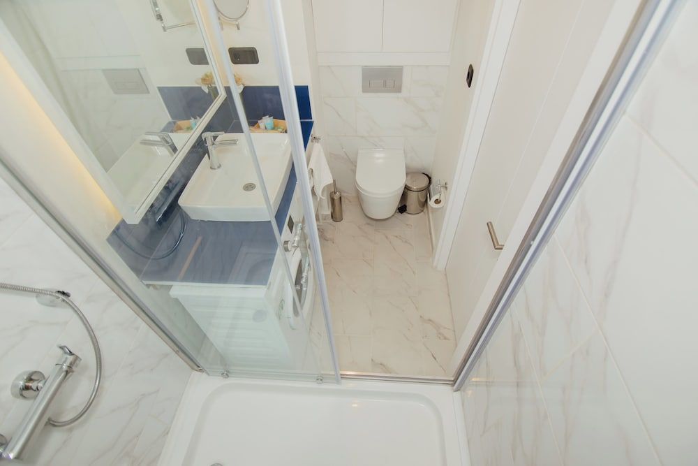 Dream Home Apart Hotel Family Suite, 1 King Bed with Sofa bed 5