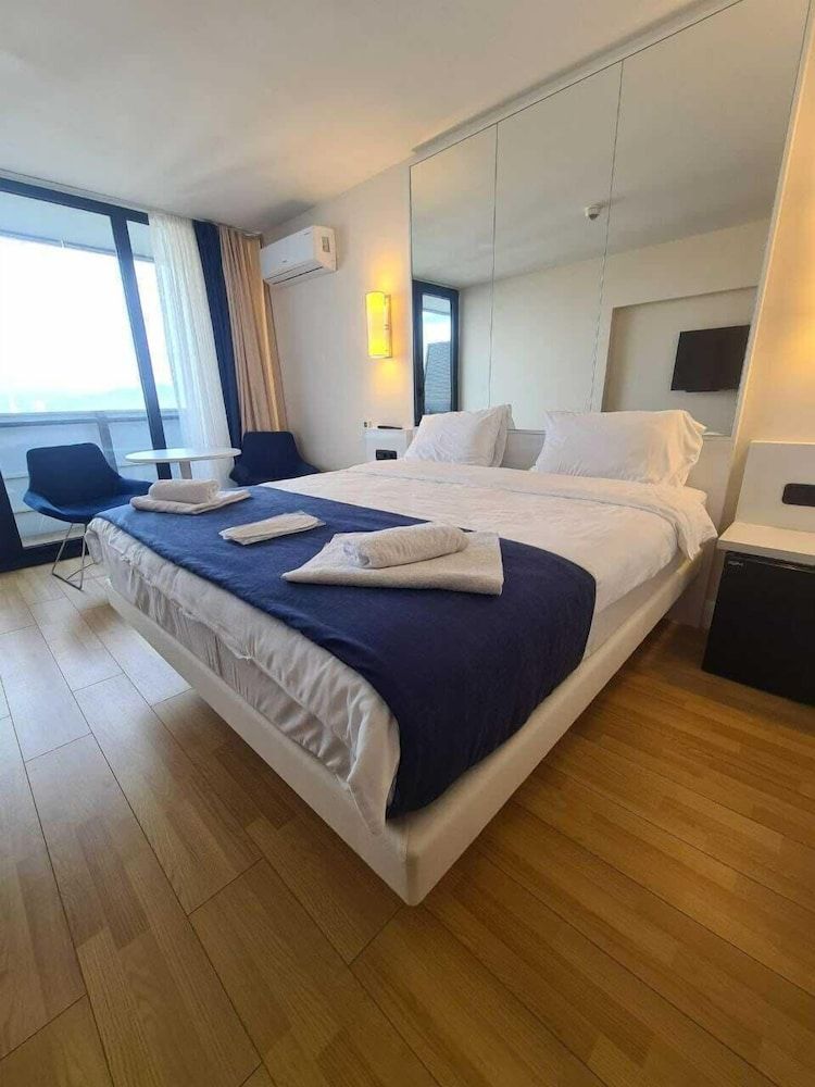 Dream Home Apart Hotel Superior Studio, 1 King Bed