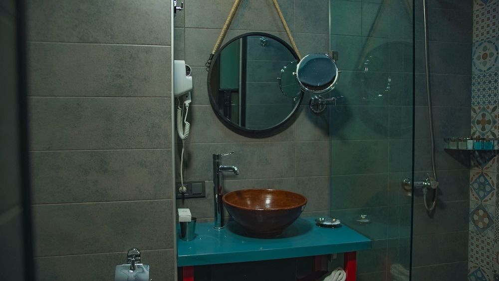 Boulevardside Standard Double or Twin Room 4