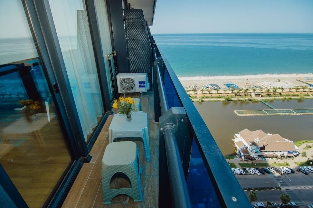 undefined iRent Batumi Apartments 6