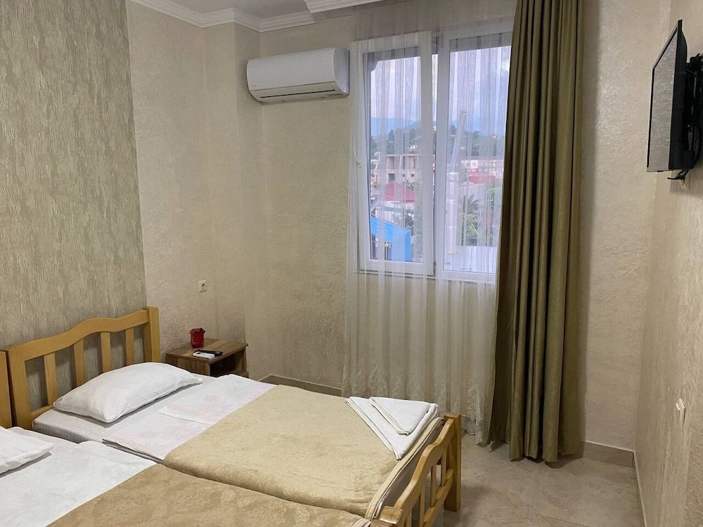 Home Away From Home Classic Double or Twin Room 13