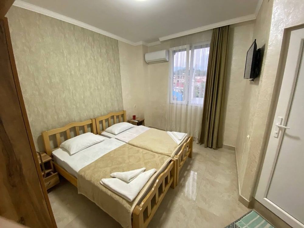 Home Away From Home Classic Double or Twin Room 17