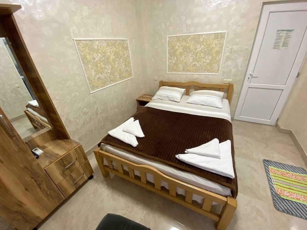 Home Away From Home Classic Double or Twin Room 12