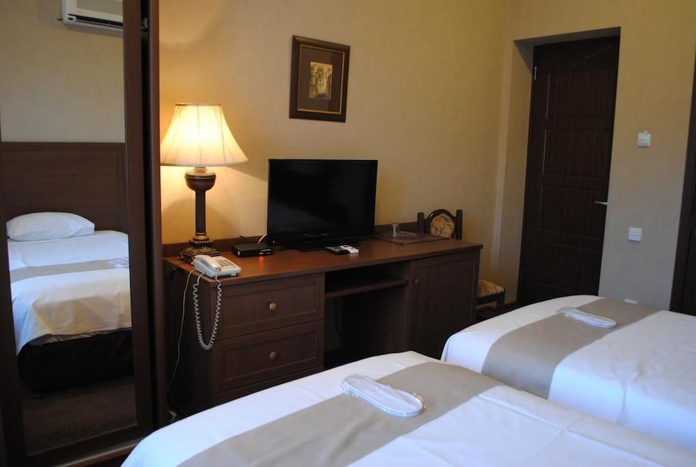 undefined Hotel Splendid Tbilisi 9