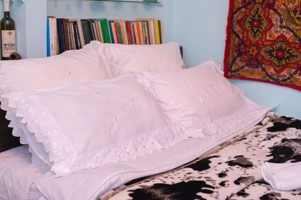 Urban 1861 Standard Double Room, Shared Bathroom 2