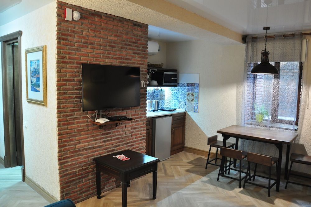 Botanical 21 Apartments Studio (for 4 adults) 11