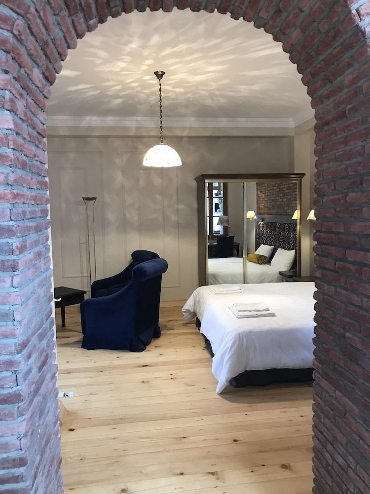 Botanical 21 Apartments Family Apartment 10