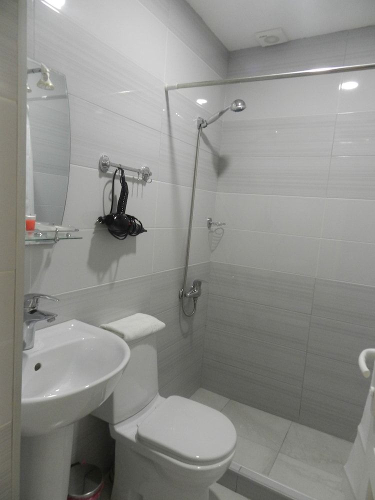 Hotel Tabori Basic Twin Room, Multiple Beds, Non Smoking ( #4 ) 4