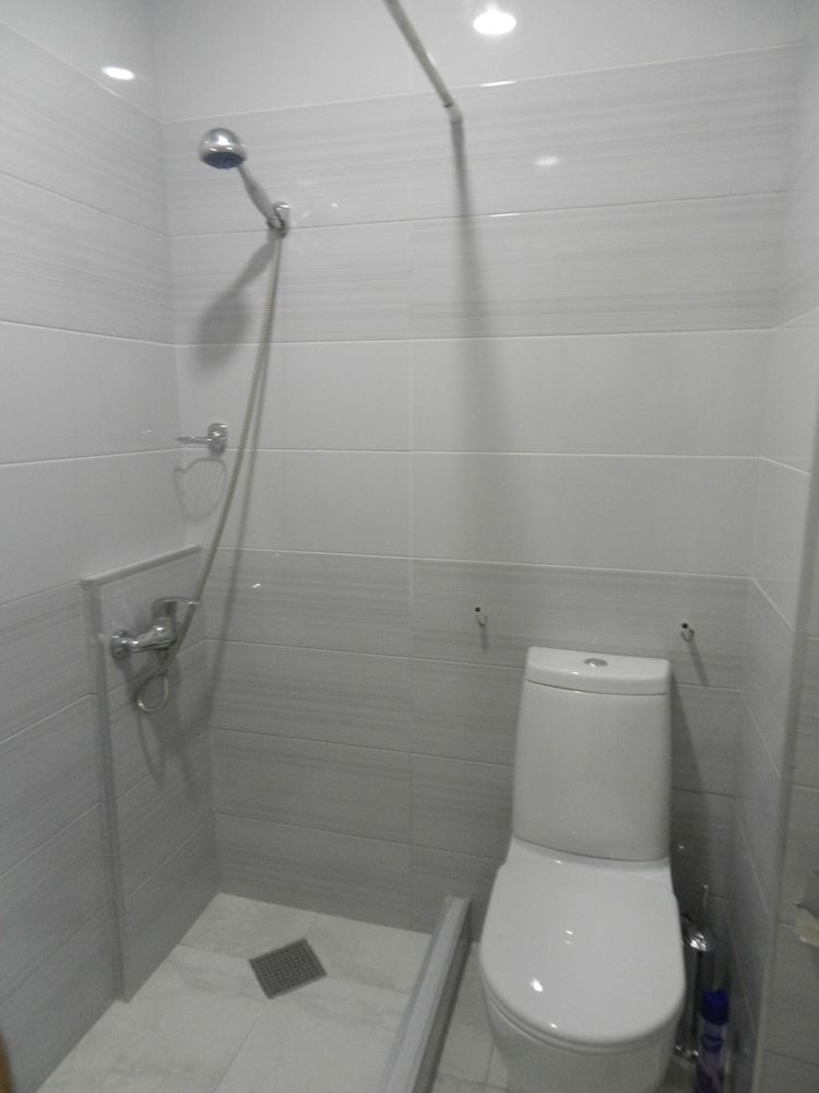 Hotel Tabori Basic Double Room, 1 Queen Bed, Non Smoking ( #7 ) 4