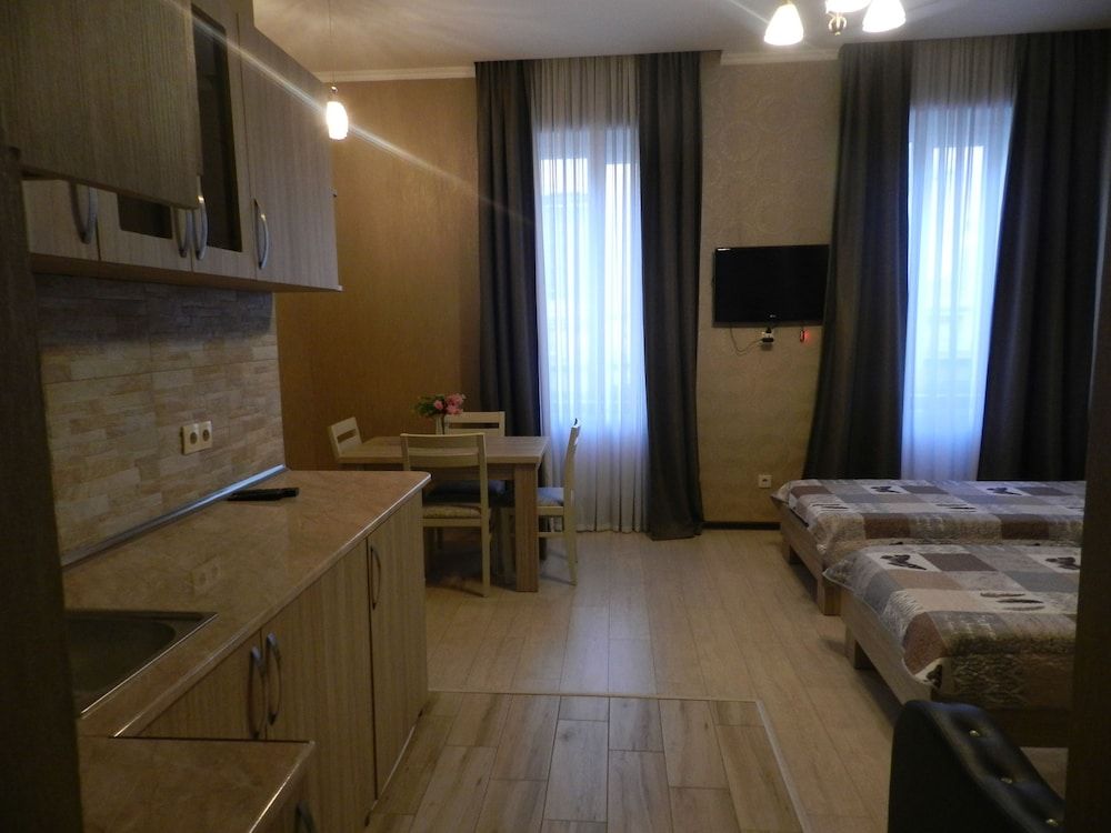 Hotel Tabori Business Apartment, Multiple Beds, Non Smoking 3