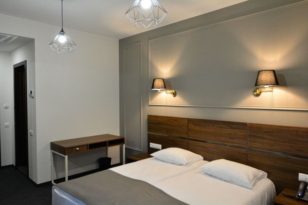 Hotel Garnet Tbilisi Standard Double or Twin Room, City View 2