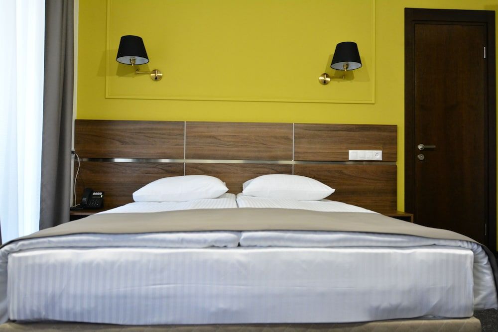 Hotel Garnet Tbilisi Standard Double or Twin Room, City View