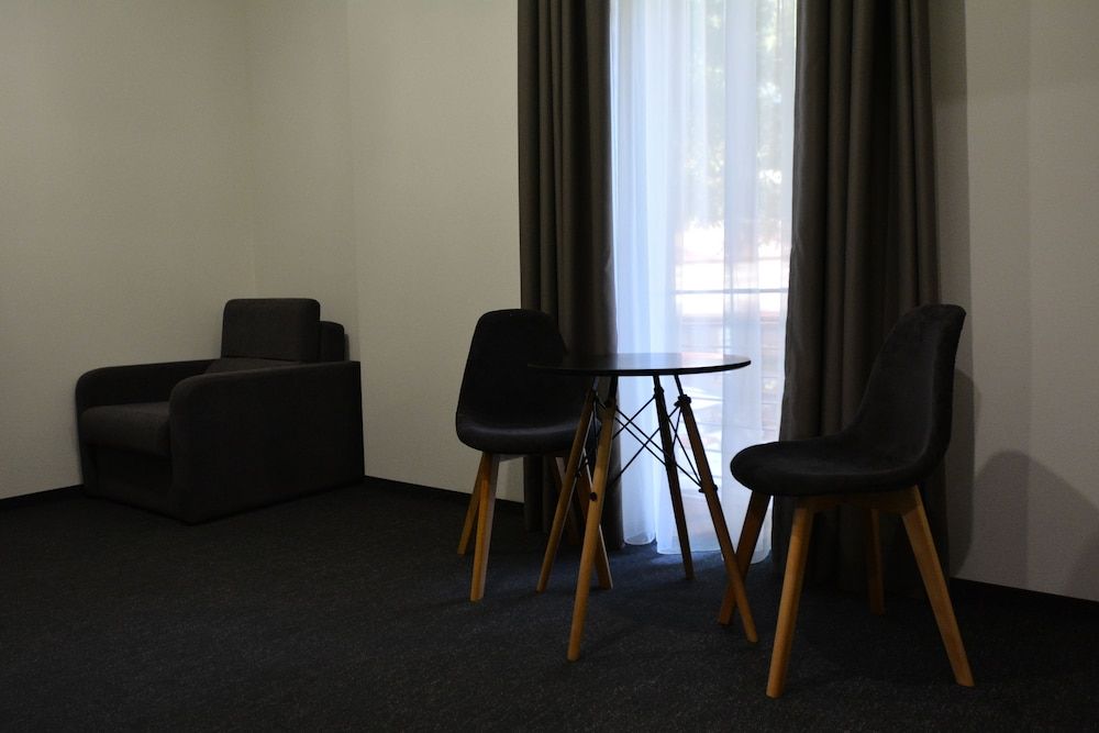 Hotel Garnet Tbilisi Superior Double or Twin Room 10