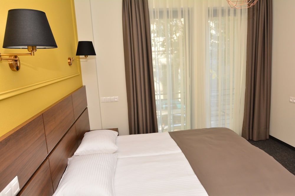 Hotel Garnet Tbilisi Standard Twin Room, Accessible, City View