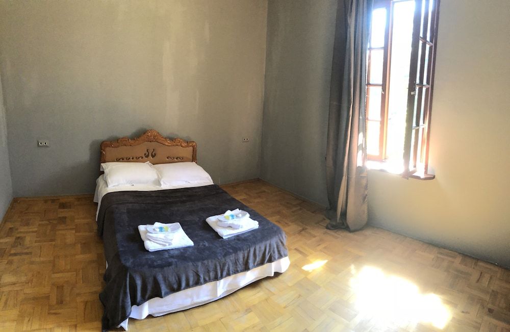 Lucky Family Hotel Economy Double Room