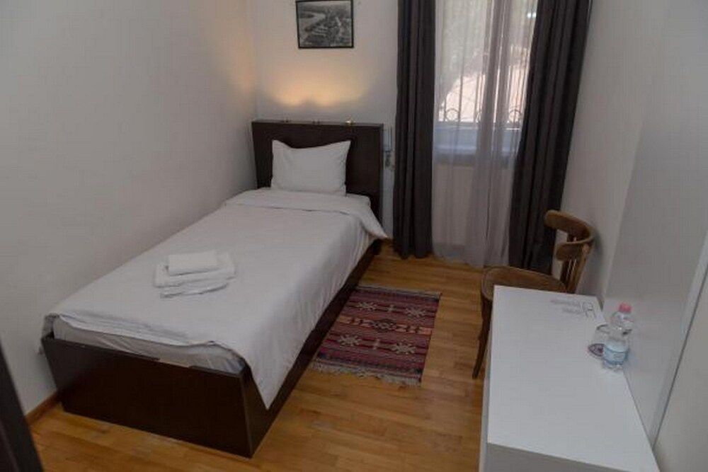 undefined Ava Hotel 7