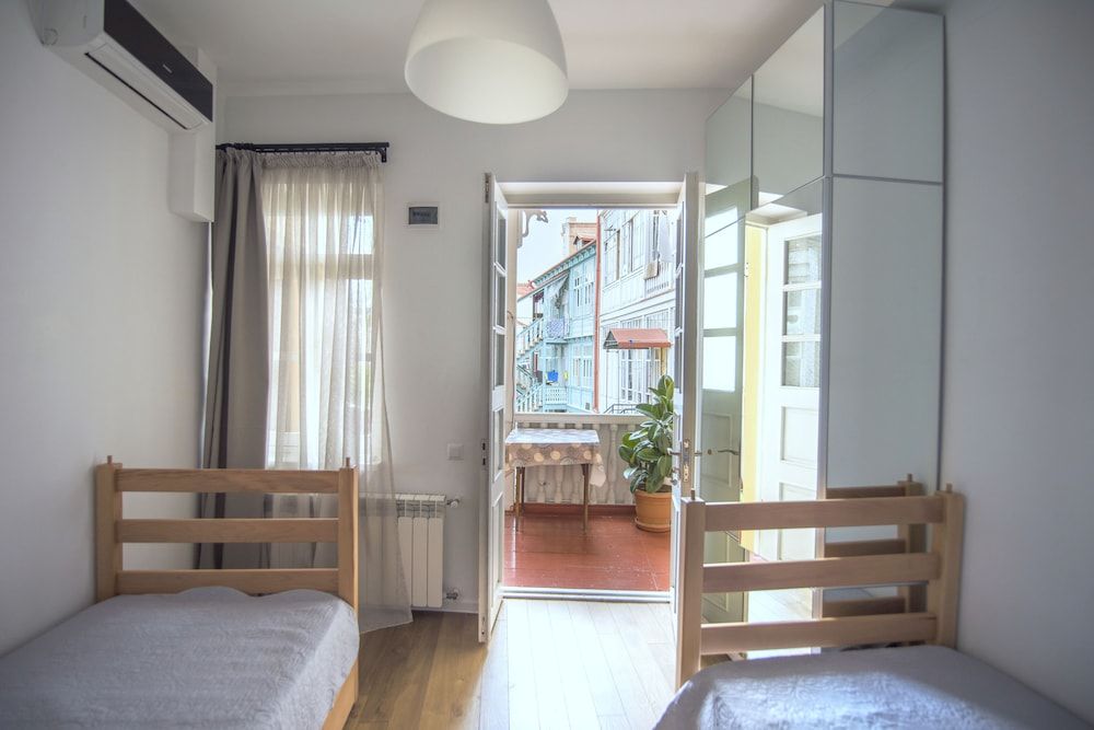 Meidan Suites Classic Double or Twin Room 7