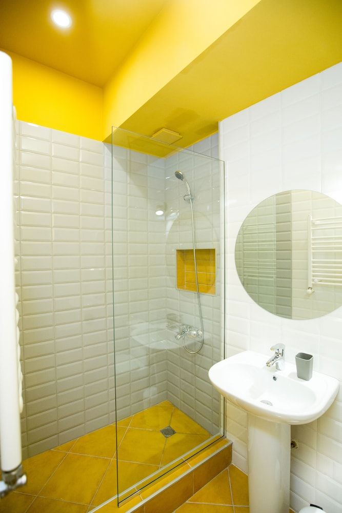 Meidan Suites Signature Apartment, 1 Bedroom, Courtyard View 6